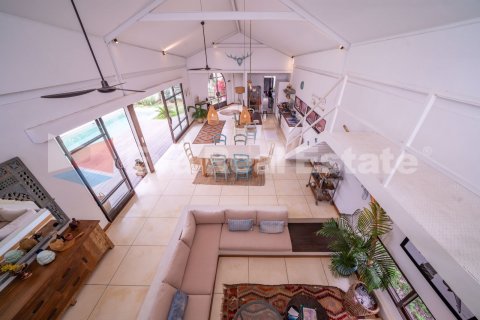 4 bedrooms Villa in Tumbak Bayuh, Mengwi, Badung, Bali (2461) 8