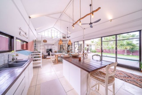 4 bedrooms Villa in Tumbak Bayuh, Mengwi, Badung, Bali (2461) 7