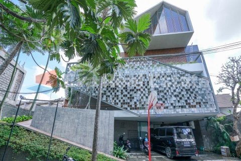 4 bedrooms Villa in Tibubeneng, Badung, Bali (2462) 14