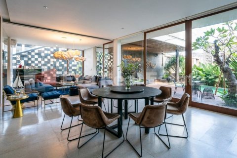 4 bedrooms Villa in Tibubeneng, Badung, Bali (2462) 4