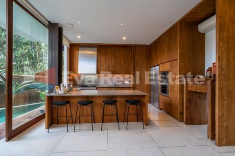 4 bedrooms Villa in Tibubeneng, Badung, Bali (2462) 6
