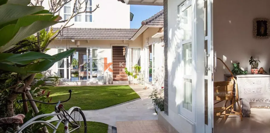 3 bedrooms Villa in Canggu, Badung, Bali (12438)