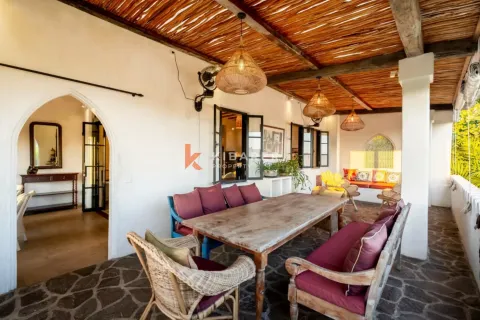4 bedrooms Villa in Badung, Bali (17102) 6
