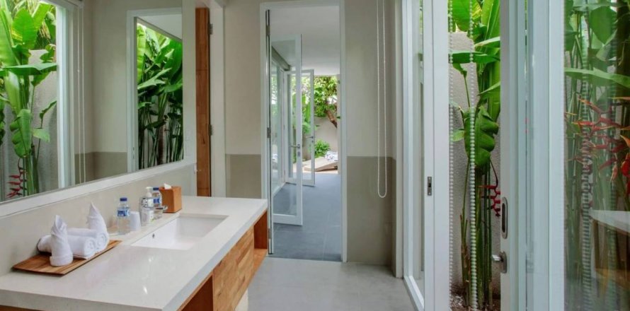 4 bedrooms Villa in Canggu, Badung, Bali (15193)