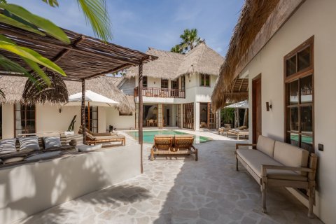4 bedrooms Villa in Pererenan, Mengwi, Badung, Bali (15695)