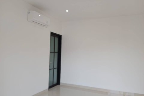 4 bedrooms Villa in Canggu, Badung, Bali (15375) 11