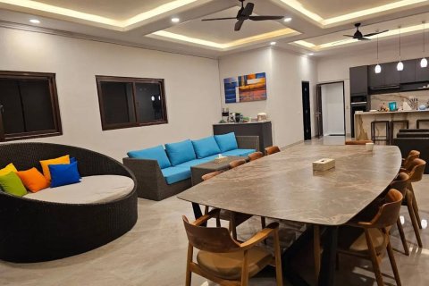 4 bedrooms Villa in Ungasan, Badung, Bali (14972) 9