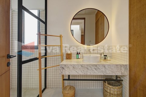4 bedrooms Villa in Tibubeneng, Badung, Bali (2346) 12