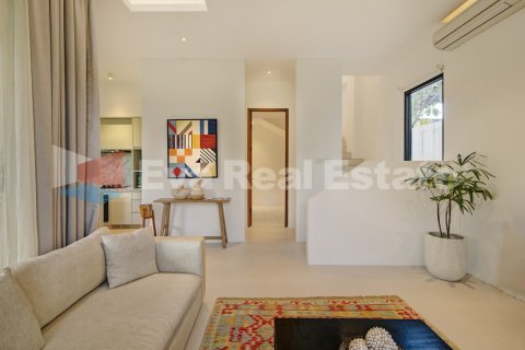 4 bedrooms Villa in Tibubeneng, Badung, Bali (2346) 7
