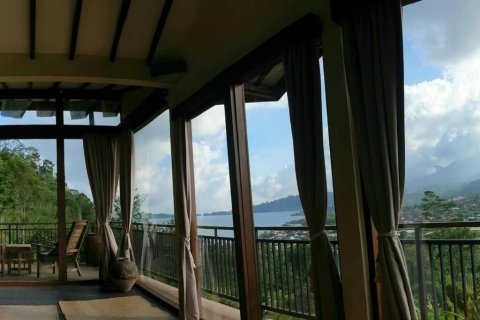 Вилла с 4 спальнями в Булеленг,  (9325) 4