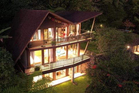 Вилла с 4 спальнями в Булеленг,  (9325) 2