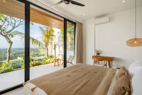 4 bedrooms Villa in Pecatu, Badung, Bali (15479)