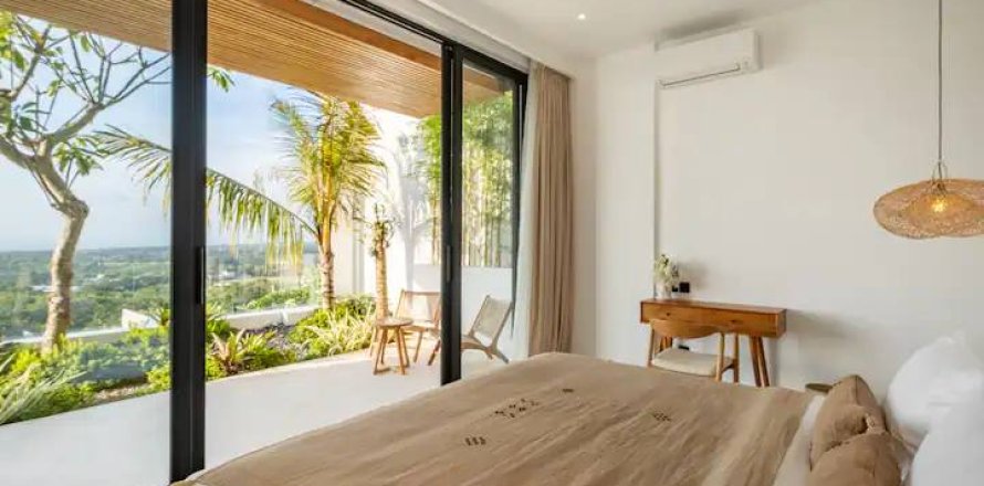 4 bedrooms Villa in Pecatu, Badung, Bali (15479)