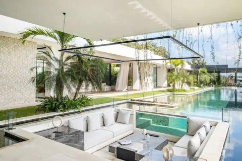 6 bedrooms Villa in Pecatu, Badung, Bali (15476)