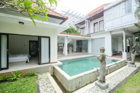 5 bedrooms Villa in Jimbaran, Badung, Bali (14891)