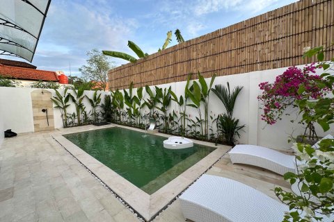3 bedrooms Villa in Jimbaran, Badung,  (9958) 21