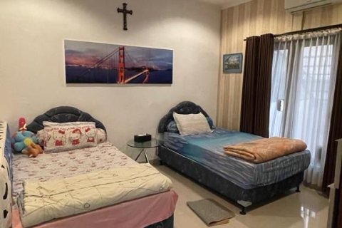 Дом с 4 спальнями в Нуса Дуа, Бадунг,  (9346) 5