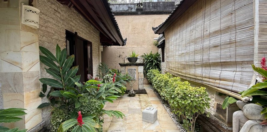 Вилла с 2 спальнями в Унгасан, Бадунг,  (9347)