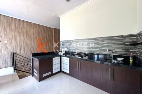 Вилла с 4 спальнями в Легиан, Кута, Бадунг, Бали (13502) 24