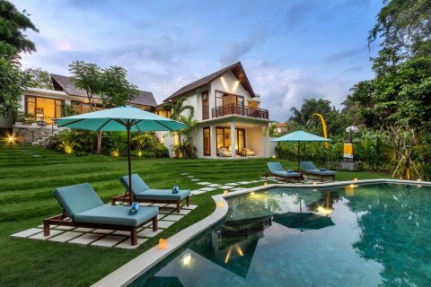 4 bedrooms Villa in Tumbak Bayuh, Mengwi, Badung, Bali (12513) 1