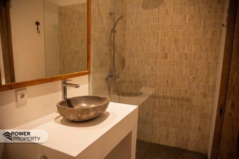 Вилла с 3 спальнями в Чангу, Бадунг,  (630) 28