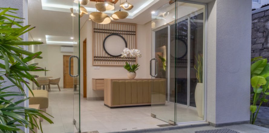 4 bedrooms Villa in Seminyak, Badung,  (9379)