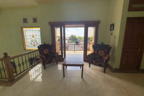 Дом с 5 спальнями в Нуса Дуа, Бадунг,  (9378) 2