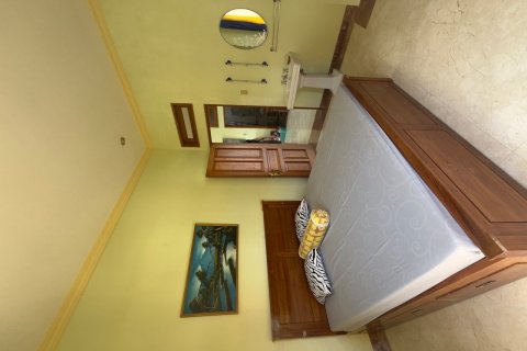 Дом с 5 спальнями в Нуса Дуа, Бадунг,  (9378) 9