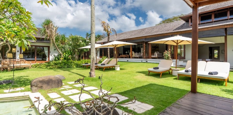 5 bedrooms Villa in Pererenan, Mengwi, Badung, Bali (15678)