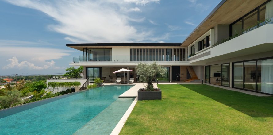4 bedrooms Villa in Ungasan, Badung, Bali (15648)