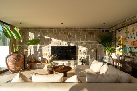 3 bedrooms House in Mengwi, Badung, Bali (15640) 2