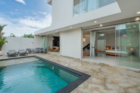 Вилла с 3 спальнями в Чангу, Бадунг,  (9422) 7