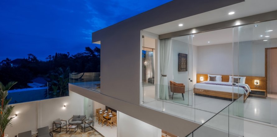 Вилла с 3 спальнями в Чангу, Бадунг,  (9422)