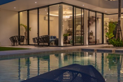 Вилла с 5 спальнями в Далунг, Бадунг,  (9424) 1