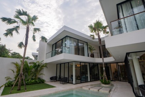 Вилла с 5 спальнями в Далунг, Бадунг,  (9424) 10