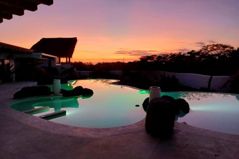 4 bedrooms Villa in Pecatu, Badung,  (9426) 4