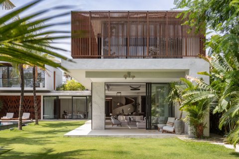 4 bedrooms Villa in Kerobokan, Badung, Bali (15803)