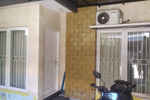 Дом с 3 спальнями в Кута, Бадунг, (9478) 8