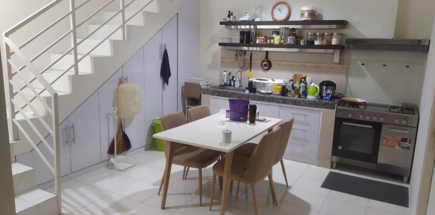 Дом с 3 спальнями в Кута, Бадунг, (9478)