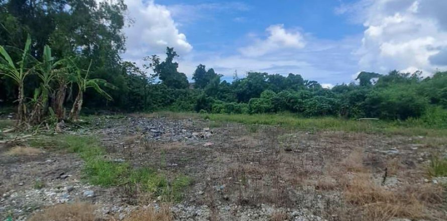 Земельный участок 800м2 в Семиньяк, Бадунг,  (9304)