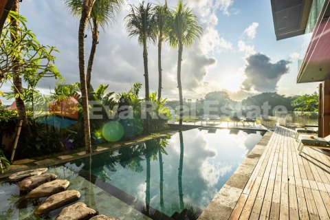 5 bedrooms Villa in Tibubeneng, Badung, Bali (2448) 5