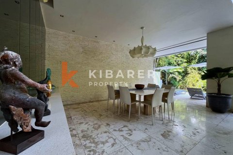 Вилла с 4 спальнями в Керобокан, Бадунг, Бали (12872) 12