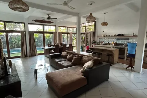 4 bedrooms Villa in Canggu, Badung, Bali (11691) 2