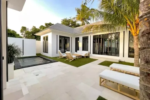 1 bedroom Villa in Tumbak Bayuh, Mengwi, Badung, Bali (11633) 1