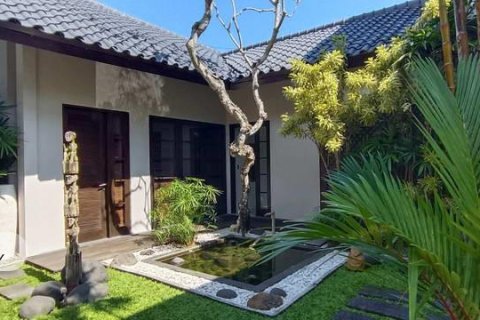 Вилла с 4 спальнями в Джимбаран, Бадунг, (9640) 23