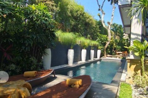 Вилла с 4 спальнями в Джимбаран, Бадунг, (9640) 13