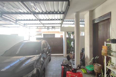 Дом с 3 спальнями в Денпасар,  (9623) 7