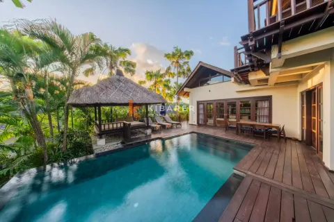 3 bedrooms Villa in Ungasan, Badung, Bali (14150)