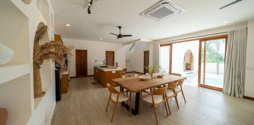 4 bedrooms Villa in Canggu, Badung, Bali (15292)
