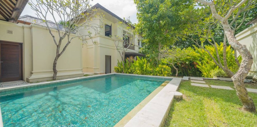3 bedrooms Villa in Jimbaran, Badung, Bali (14882)